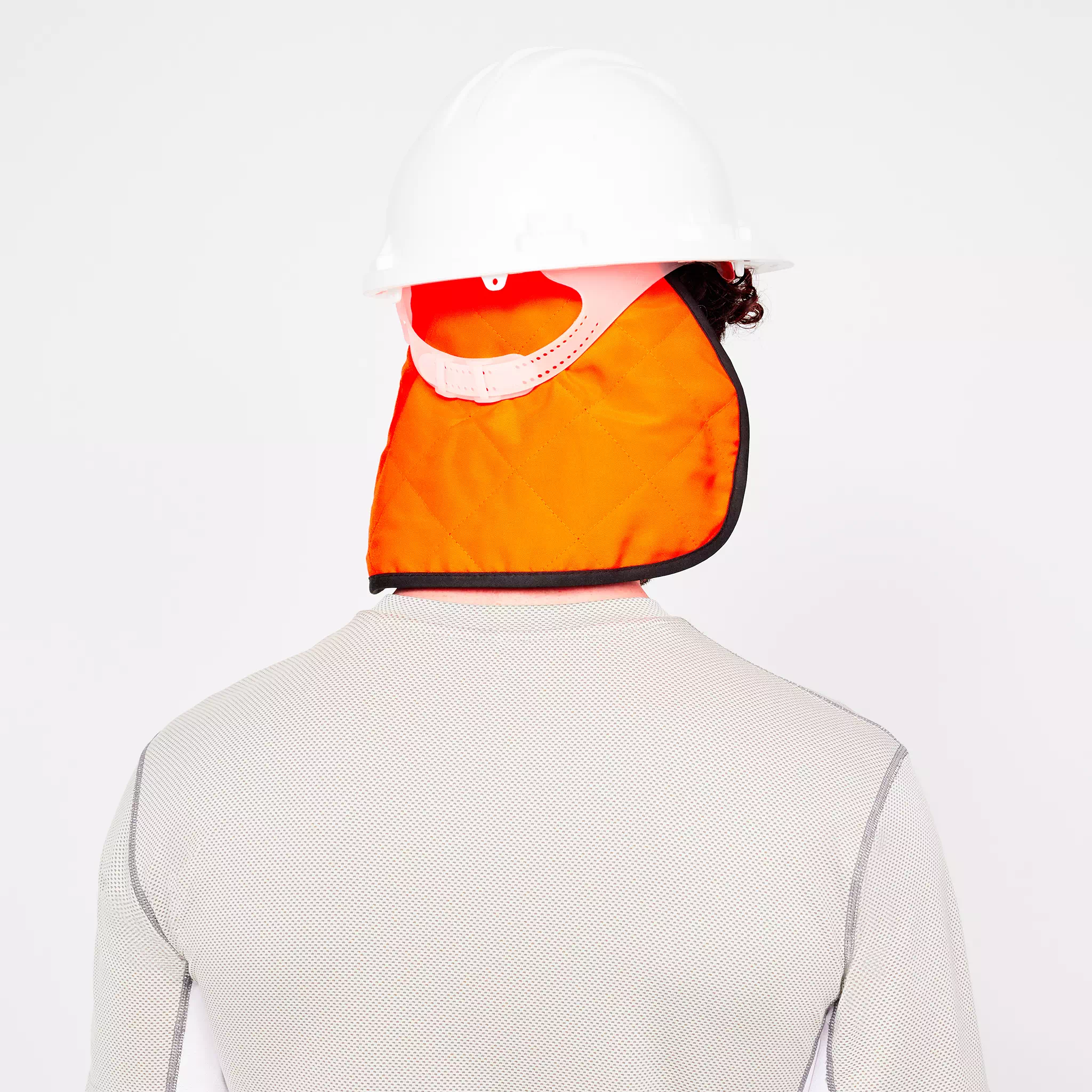 Sous-casque rafraîchissant avec protection nuque - Image 2
